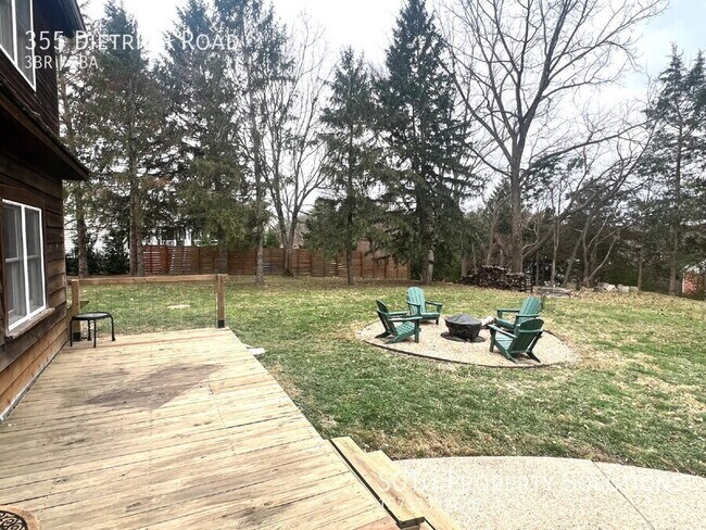 Building Photo - 355 Dietrich Rd