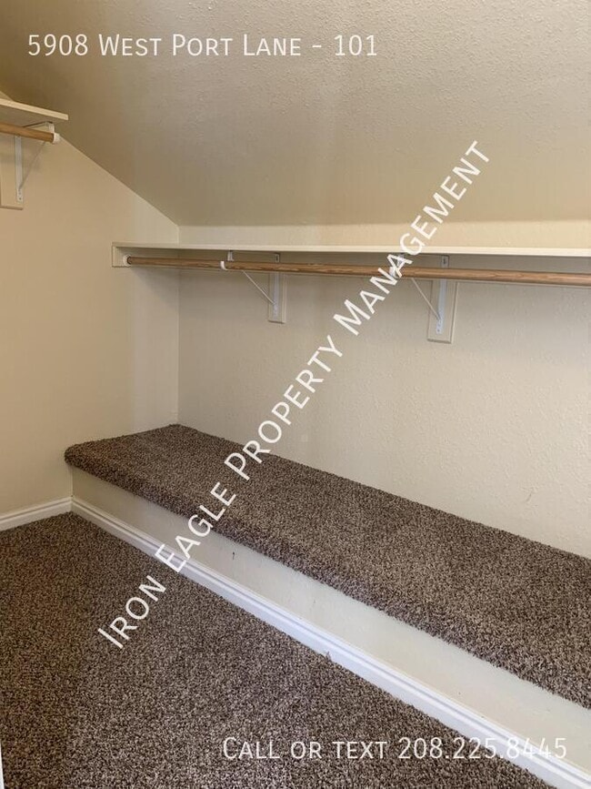 Building Photo - 5908 W Prt Ln
