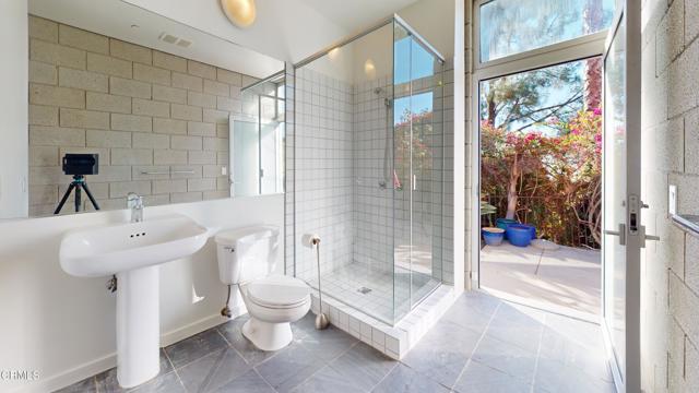 Building Photo - 1602 Woodglen Ln