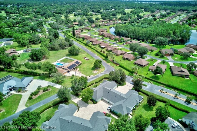 Building Photo - 4103 Bogey Blvd