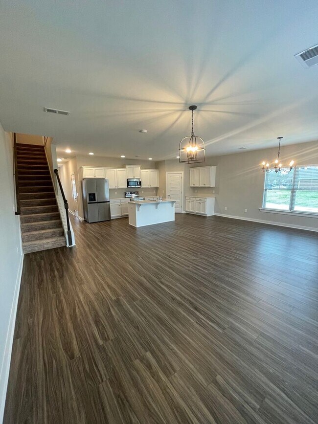 Building Photo - Home for Rent in Calera, AL!!! Available to View Now!!!