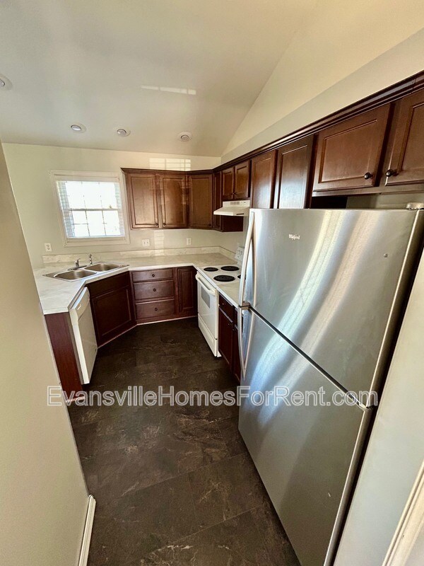 Building Photo - 2306 Jewel Ct