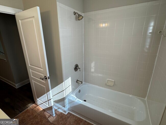 Building Photo - 7411 Redbud Loop