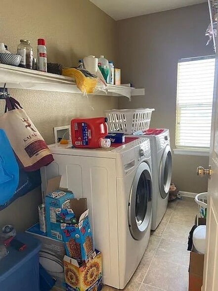 Building Photo - 758 Maroon Peak Cir