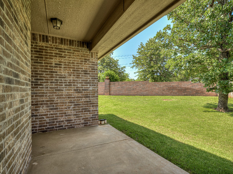 Building Photo - 2709 Pacifica Ln