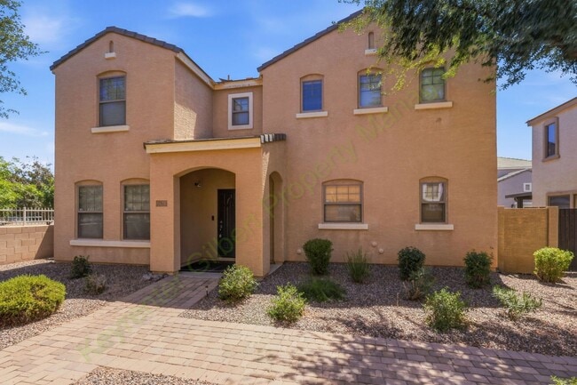 Building Photo - Beautiful Home in the Highly Desirable Lyon's Gate Community!