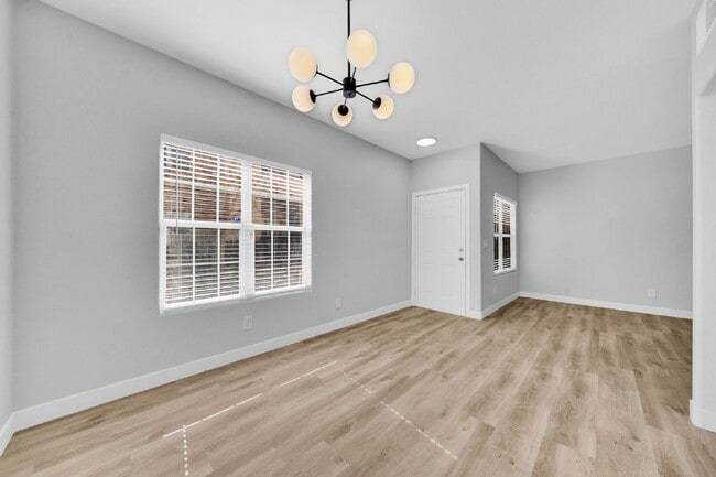 Building Photo - 520 Arrowhead Trail