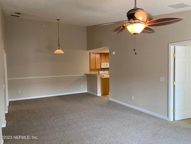 Building Photo - 8204 White Falls Blvd