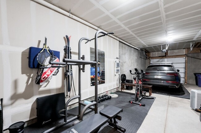 Building Photo - Modern 2BD, 2.5BA Sloan's Lake Townhome With 2-Car Garage