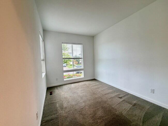Building Photo - 11038 Rifle Ct