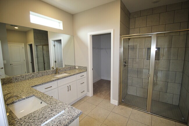 Building Photo - 16185 Alcira Cir