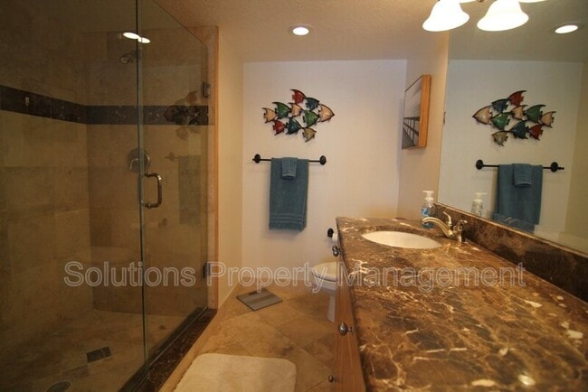 Building Photo - 1095 N Hwy A1A