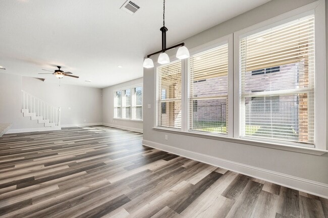 Building Photo - 5401 Zephyr Ln