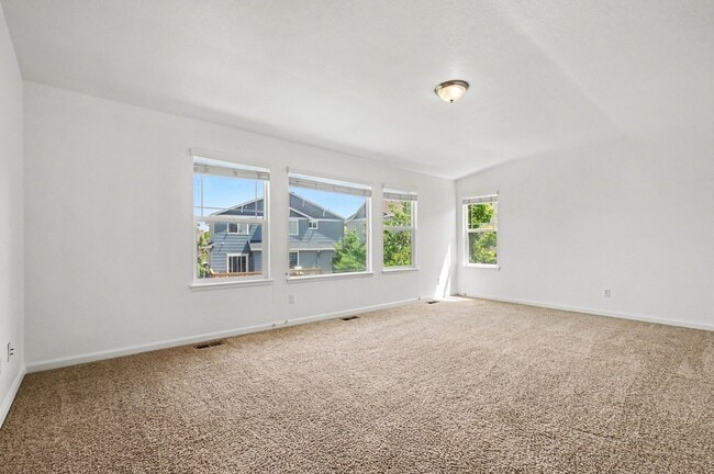 Building Photo - 21164 E Jefferson Cir