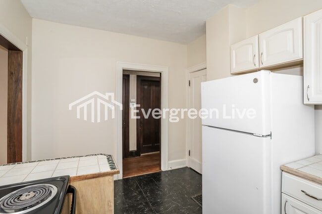 Building Photo - 3334 Dartmouth Dr