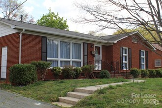 Building Photo - 5525 Amity Pl