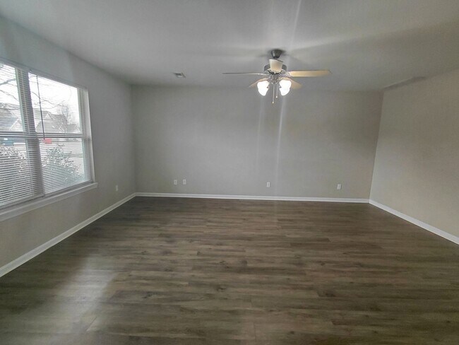 Building Photo - 16095 Holy Cross Ln