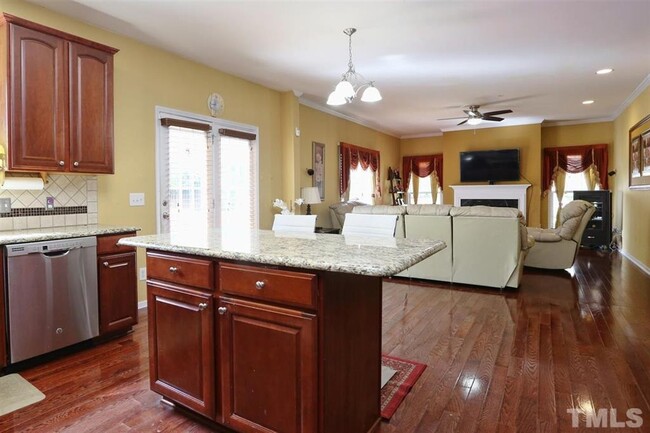 Building Photo - Spacious 5-Bedroom Family Home in Cary wit...