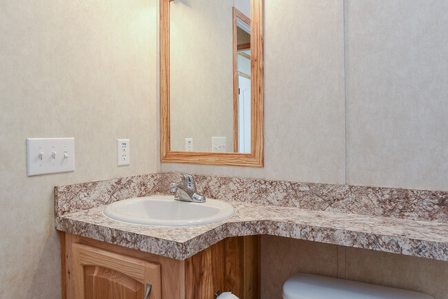 Building Photo - 900 Boothby Rd