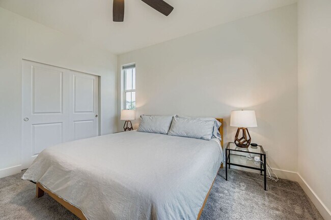 Building Photo - Gorgeous contemporary home in Morgan Hill,...