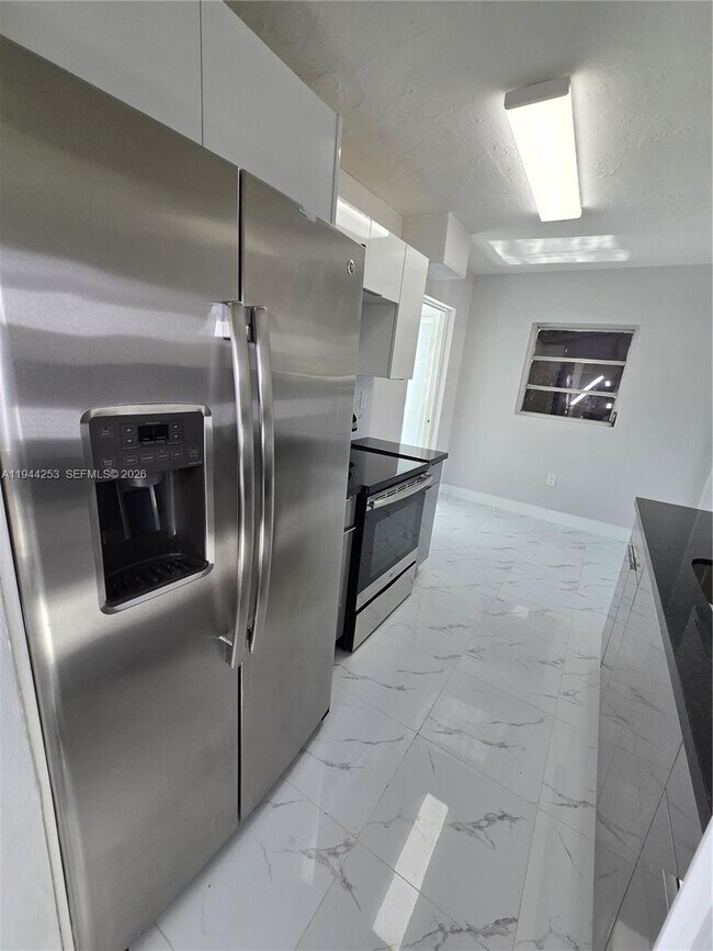 Building Photo - 1320 NE 211th Terrace