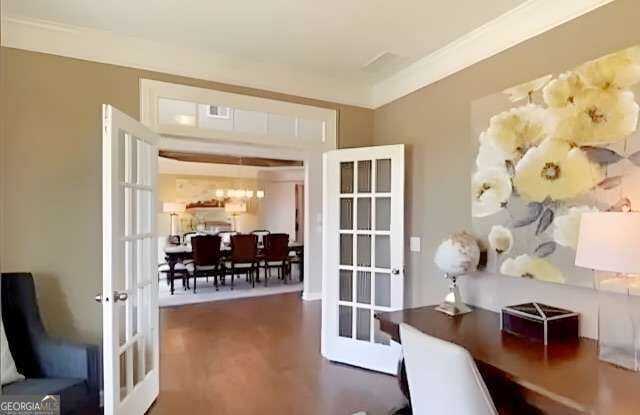 Building Photo - 5325 Chesire Ct