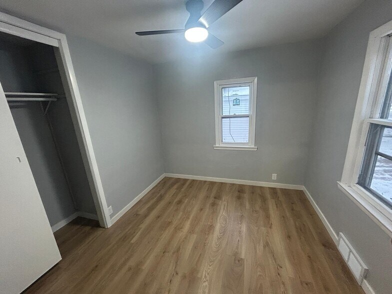 Building Photo - 1545 7th St