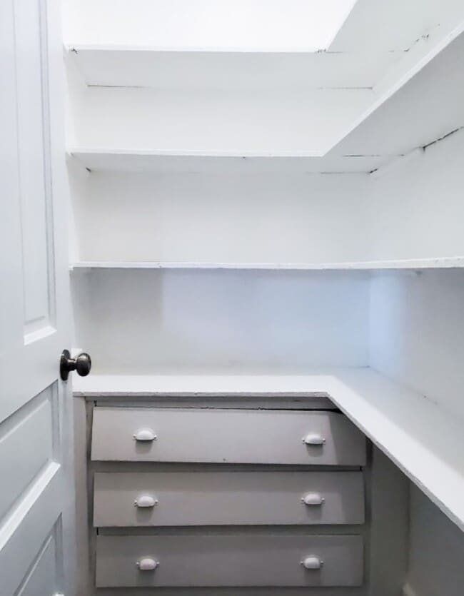 Building Photo - 1540 N Keeler Ave