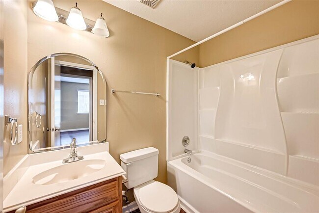 Building Photo - 28811 Stapleford St