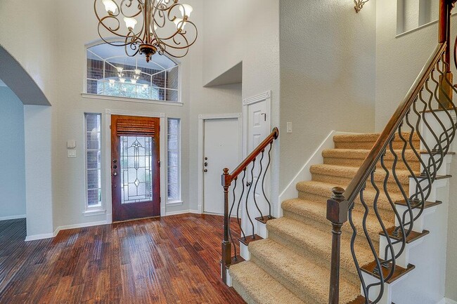 Building Photo - 10218 Scull Creek Dr