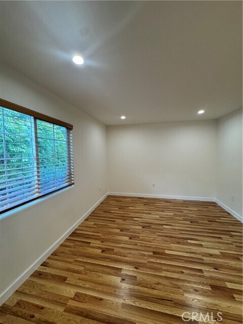 Building Photo - 5742 Woodman Ave