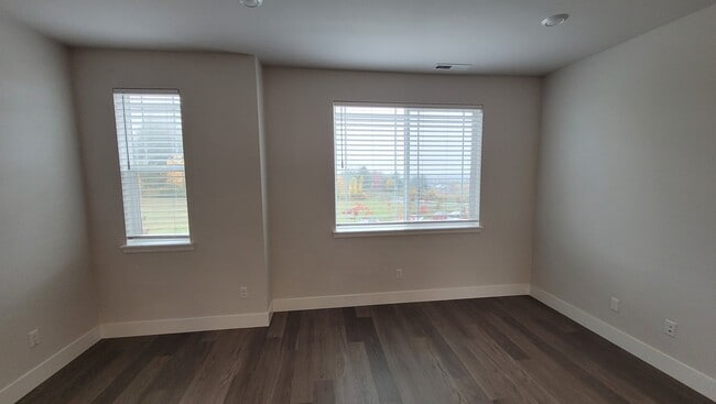 Building Photo - 7065 NW Bountiful Terrace