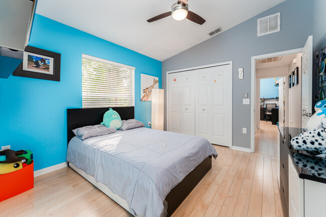 Building Photo - 27351 Golf Course Loop