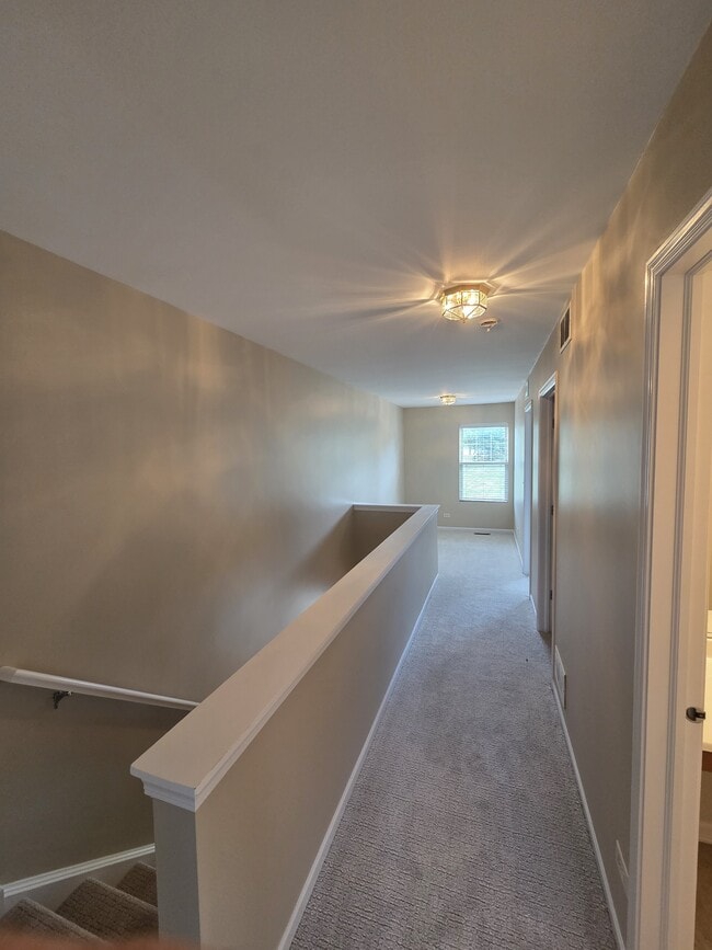 Building Photo - 2206 Flagstone Ln