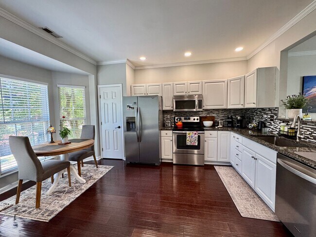 Building Photo - Beautiful townhome in Ballantyne!!!