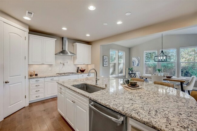 Building Photo - 4240 Overlook Ct