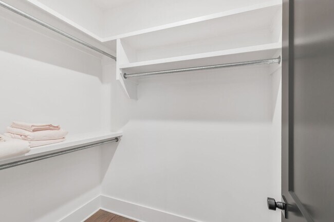Building Photo - 59 Brookwood Terrace