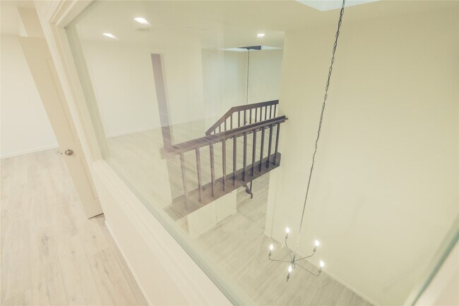 Building Photo - 12553 Wellington Park Dr