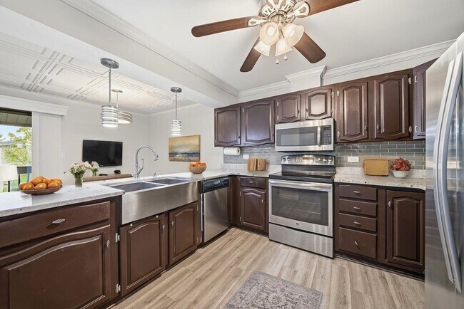 Building Photo - 15700 86th Ave