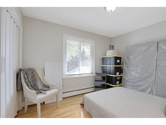 Building Photo - 4000 Mavelle Dr