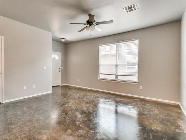 Building Photo - 1734 Eighty-Niner Ter