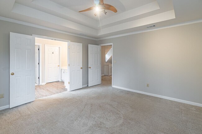 Building Photo - Welcome to this stunning 4-bedroom, 3-bathroom home located in the vibrant neighborhood of Kriste...