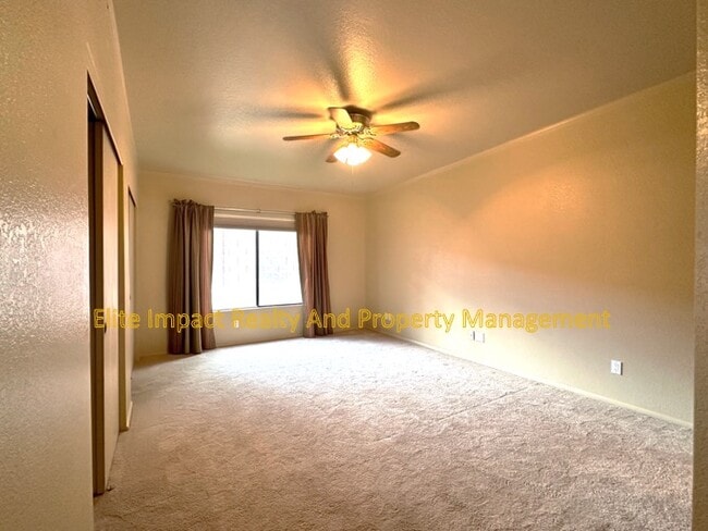 Building Photo - 610 W Kidd Pl