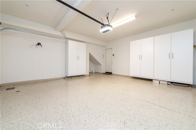 Building Photo - 112 Anthem