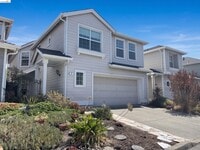 Building Photo - 70 Seabreeze Dr