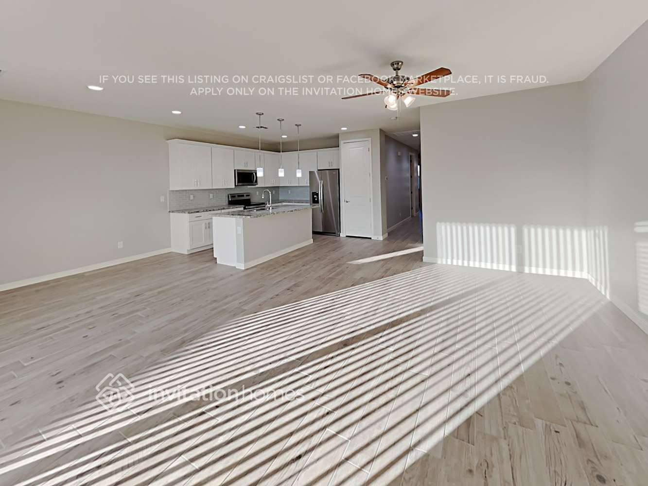 Building Photo - 7319 S 23rd Dr