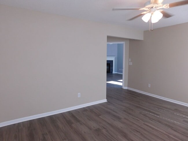 Building Photo - 205 Sellhorn Blvd