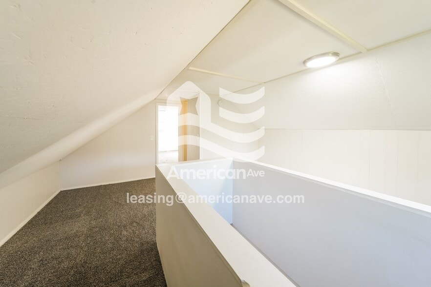 Building Photo - 46 Halford St