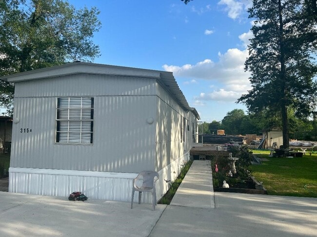 Building Photo - 315 Booker Rd