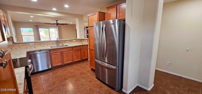 Building Photo - 224 S Cactus St